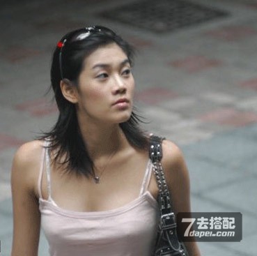 偷拍,走光多张经典瞬间!狼友闪开