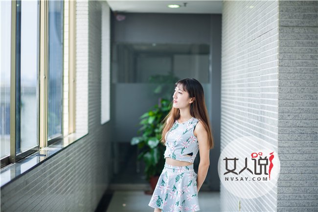 疯狂欲望 女邻居趁机抓住机会缠着我老公