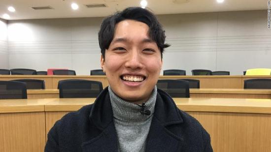 韩国大学生Isaac Chung表示，交易比特币就好象炒股，但速度要快10倍、100倍。