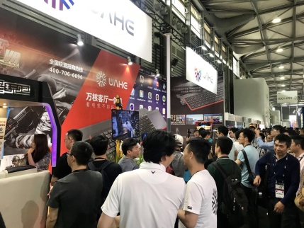 CESAsia2018，智酷万核展台引发围观，竟是因为这款新品！