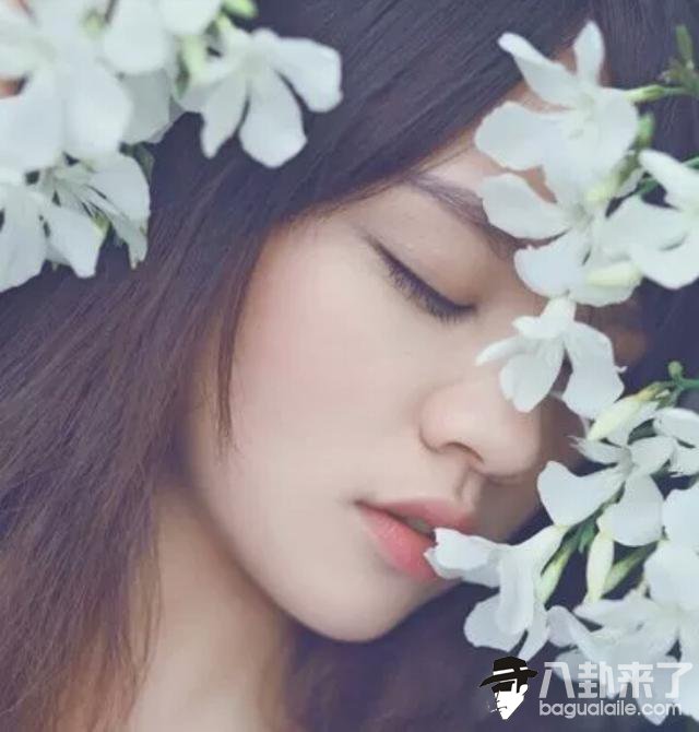 女性结婚晚