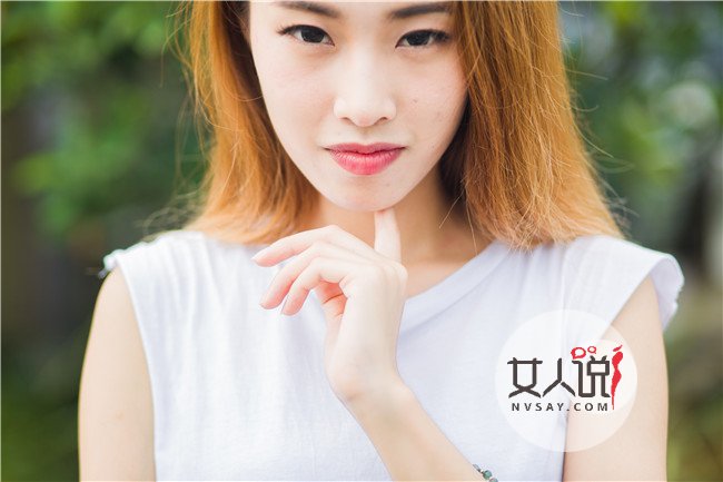 销魂女秘书 办公桌上翘臀的扭动让我踏入了最深处