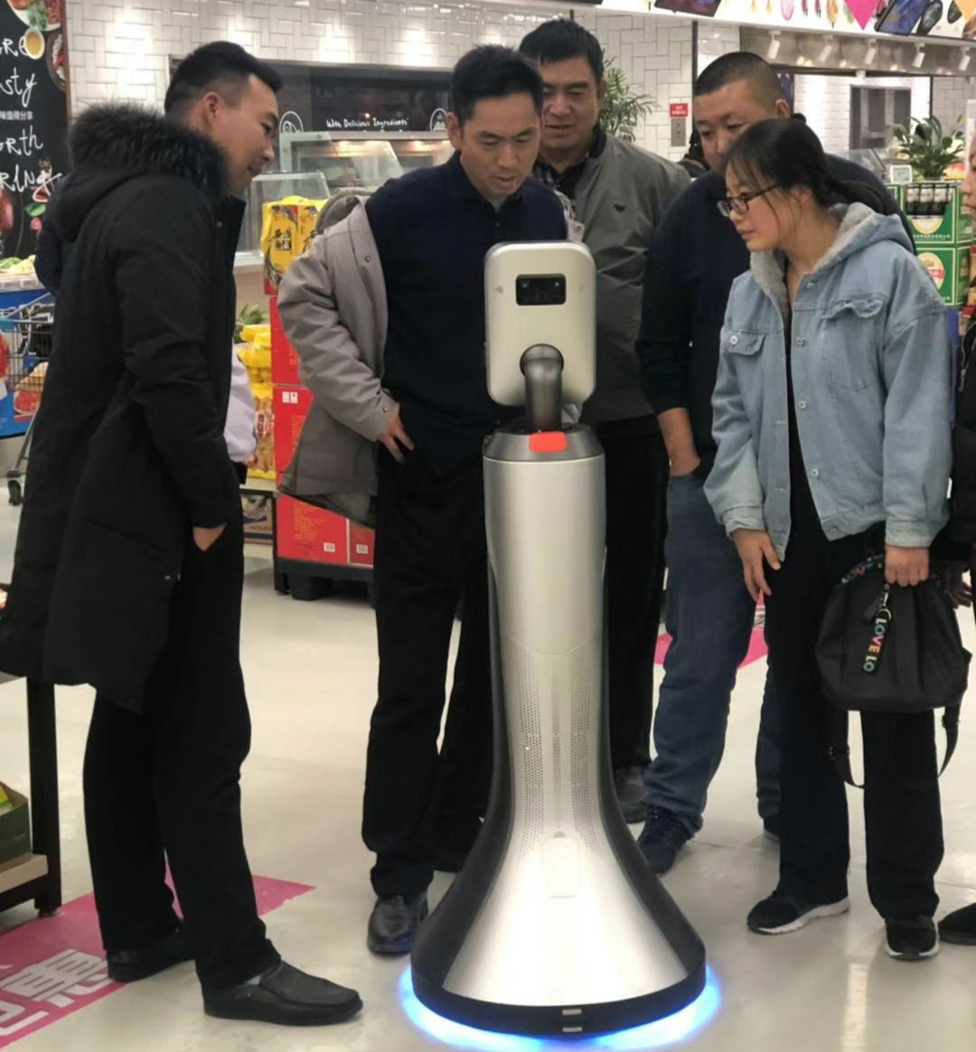 猎豹移动推出国内首款超市机器人在京上岗
