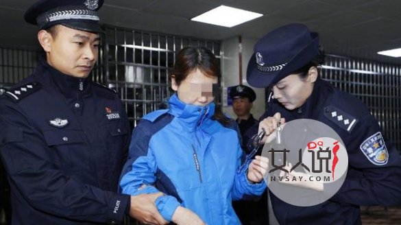 警方将劳荣枝移交 劳荣枝被警方押解移交回南昌